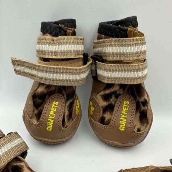 QUMY dog waterproof boots- Leopard print- Size
2 (18-27 lbs) gentle used - Picture 3 of 10